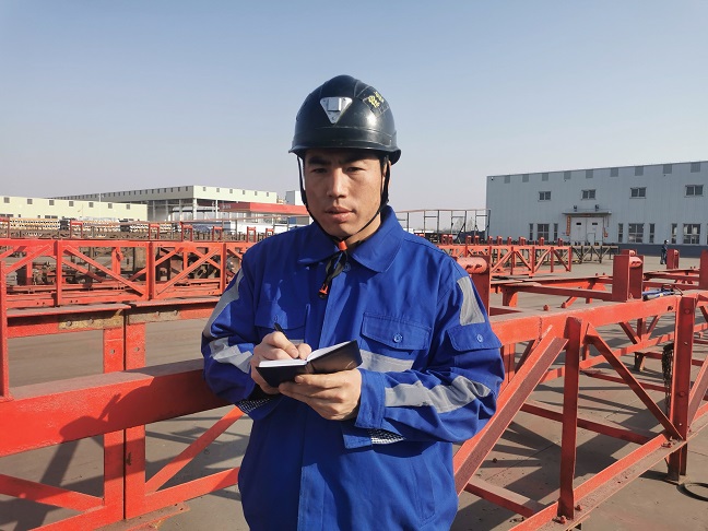 曹月龙 - 副本.jpg