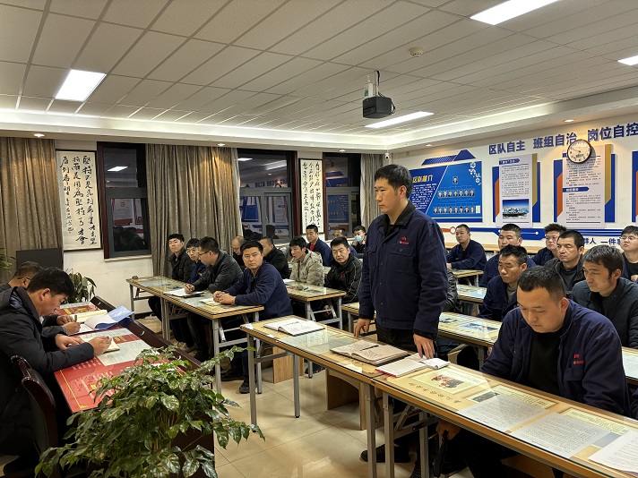 职工进行旁观感分享1，党鑫摄.jpg