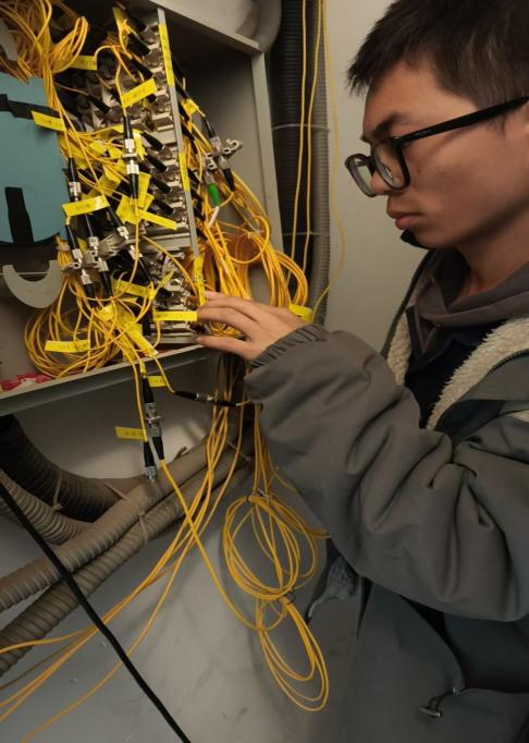 在排查网络节点，智能化治理办公室 李浩周.png